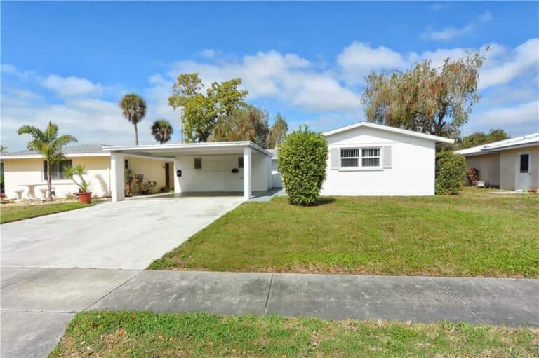 Gulf Gate Manor Homes in Sarasota, FL. - Typical Home