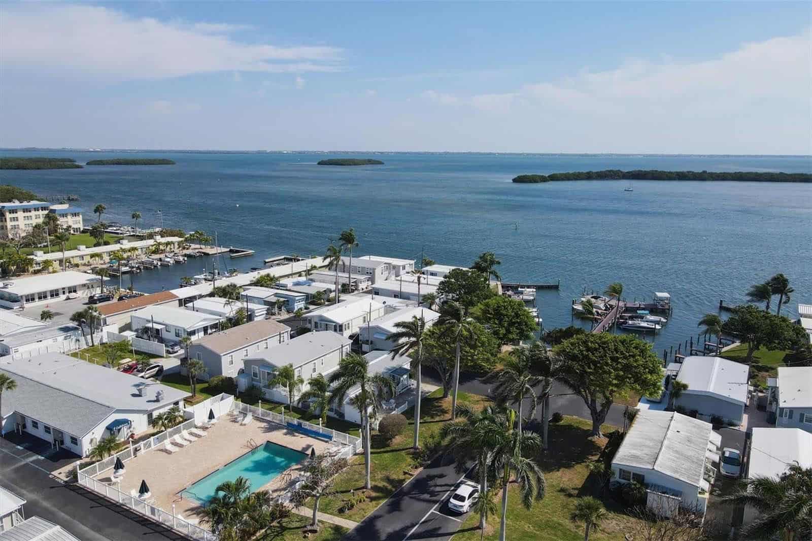 Gulfshore of Longboat Key Homes For Sale in Longboat Key, FL.