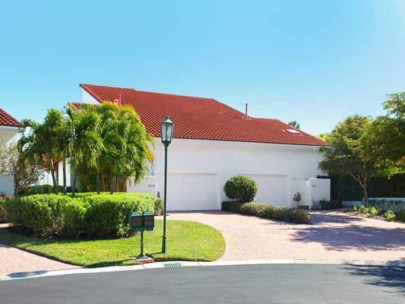 Harbour Court Homes in Longboat Key, FL. - Home