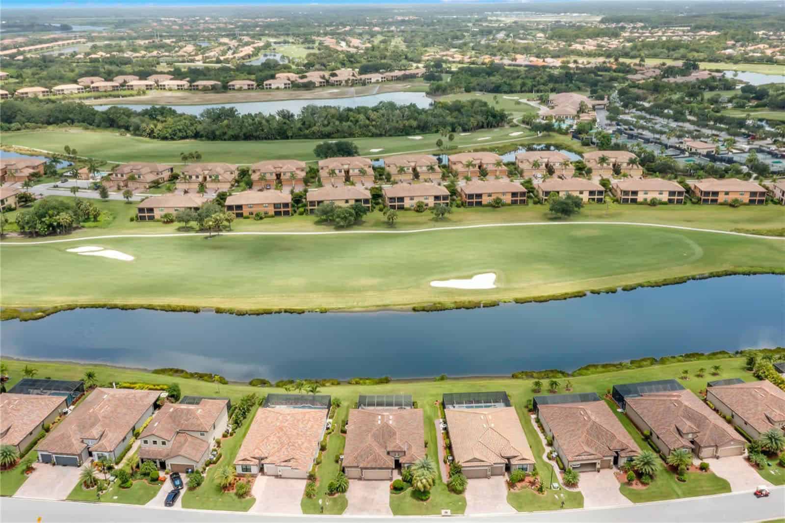 Heritage Harbour Homes For Sale in Bradenton, FL.