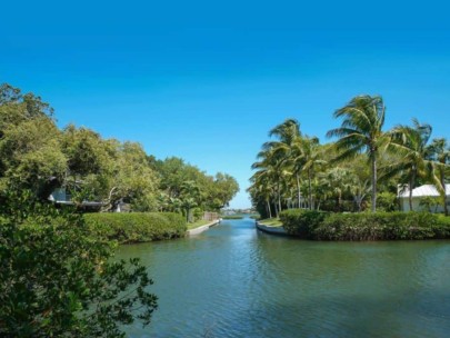 Hidden Harbor Homes in Siesta Key, FL. - Waterfront