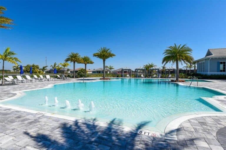 Isles at Lakewood Ranch Homes in Lakewood Ranch, FL. - Pool
