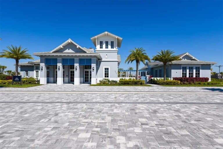 Isles at Lakewood Ranch Homes in Lakewood Ranch, FL. - Clubhouse