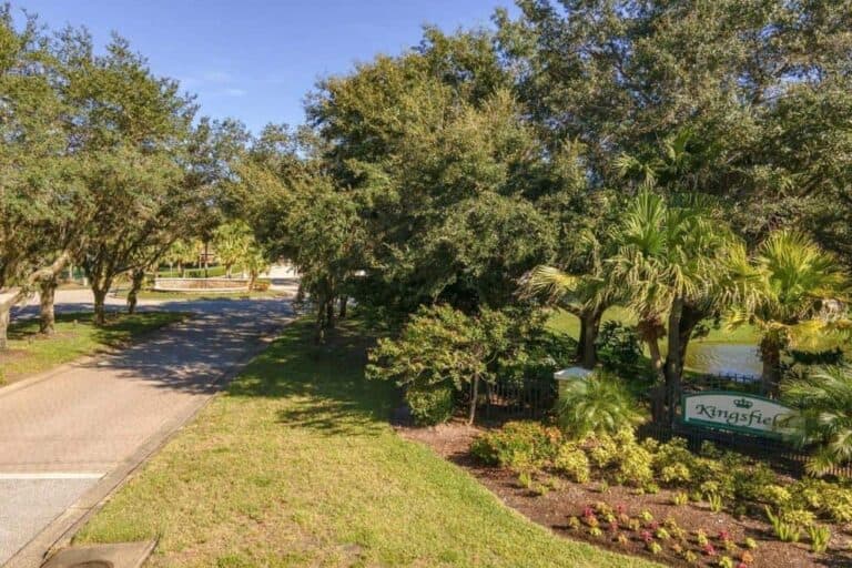 Kingsfield Homes in Parrish, FL. - Entrance