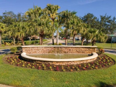 Kingsfield Homes in Parrish, FL. - Grounds