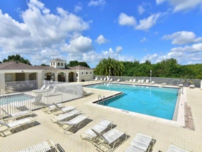 Kingsfield Homes in Parrish, FL. - Pool