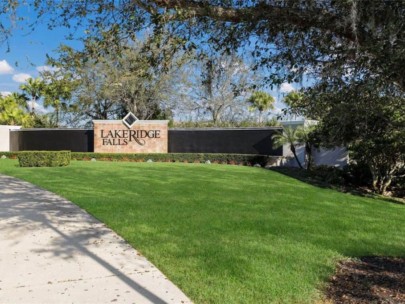 Lakeridge Falls Homes in Sarasota, FL. - Entrance