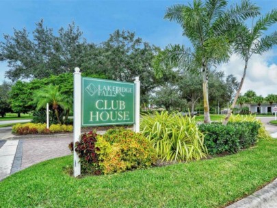 Lakeridge Falls Homes in Sarasota, FL. - Lakeridge Falls Clubhouse Sign