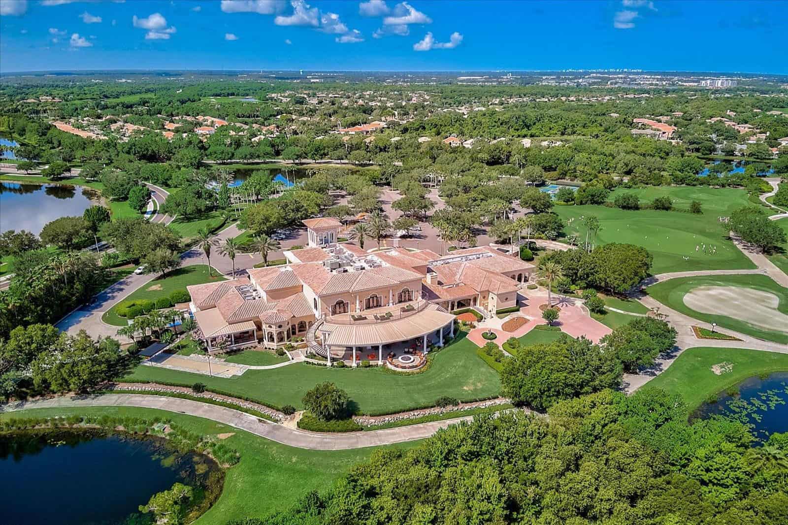 Lakewood Ranch Country Club Homes For Sale in Lakewood Ranch, FL.