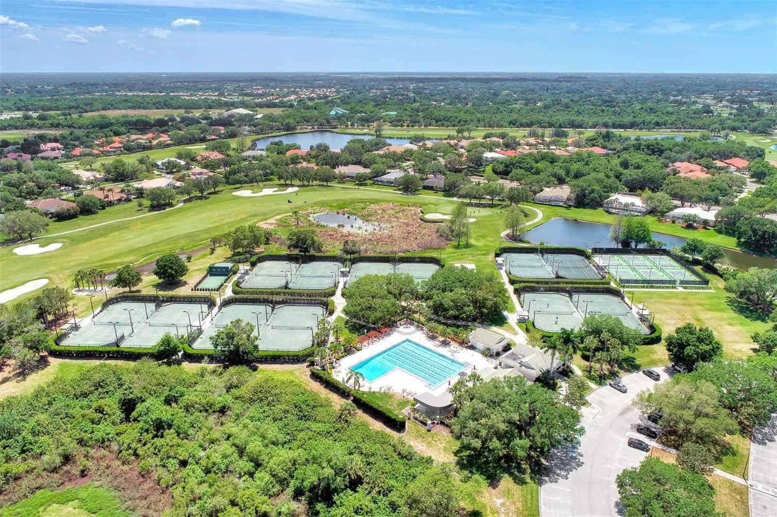 Laurel Oak Estates Homes For Sale in Sarasota, FL.