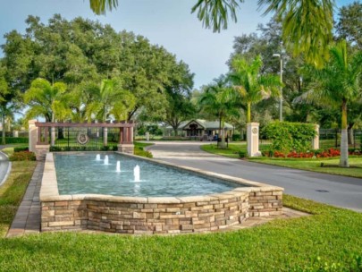 Laurel Oak Estates Homes in Sarasota, FL. - Entry Fountains