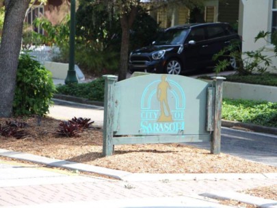 Laurel Park Homes in Sarasota, FL. - City of Sarasota Sign