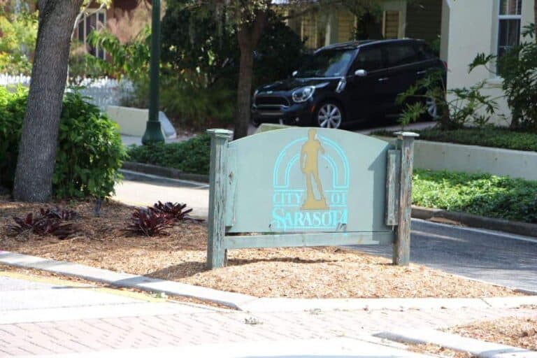 Laurel Park Homes in Sarasota, FL. - City of Sarasota Sign