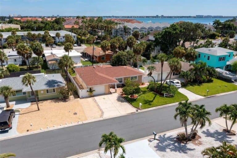 Lido Beach Homes on Lido Key Sarasota, FL. - House
