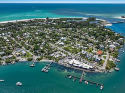 Longbeach Homes in Longboat Key, FL. - Waterfront Aerial