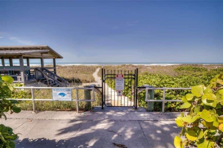 Longboat Key Estates Homes in Sarasota, FL. - Private Beach Access