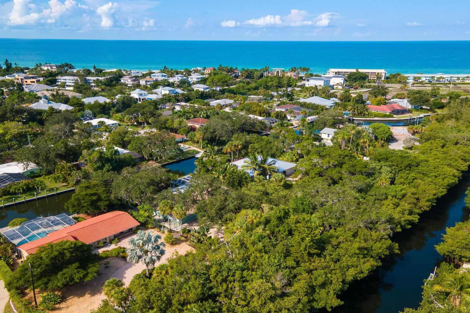 Longboat Shores Homes For Sale in Longboat Key, FL.