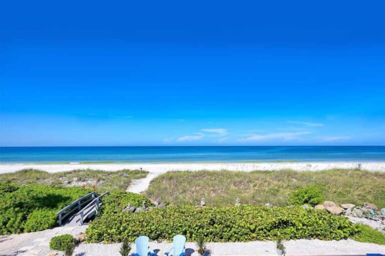Longboat Shores Homes in Longboat Key, FL. - Beach