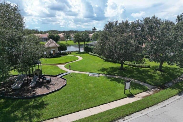 Mandalay Homes in Bradenton, FL. - Grounds