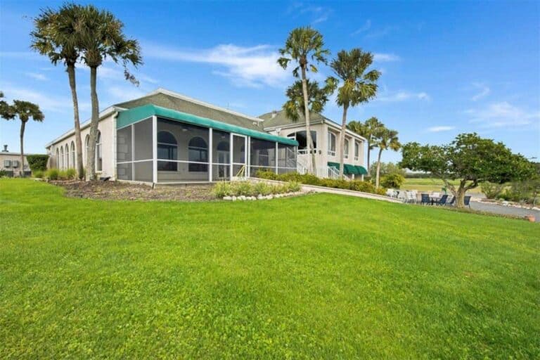 Misty Creek Homes in Sarasota, FL. - Golf Clubhouse