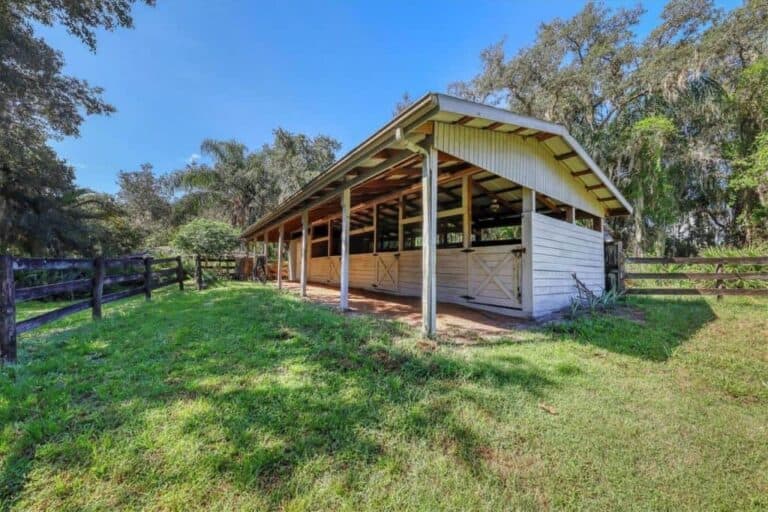 Myakka Valley Ranches Homes in Sarasota, FL. - Grounds