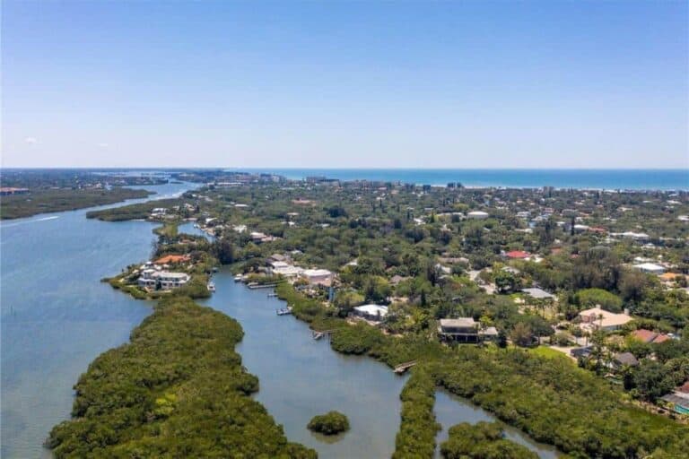 North Harbor Homes in Siesta Key, FL. - Aerial