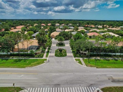 Palmer Glen Homes in Sarasota, FL. - Entrance