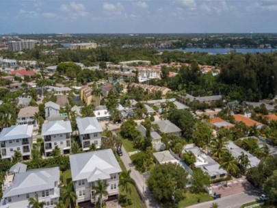 Point of Rocks Homes in Siesta Key, FL. - Aerial