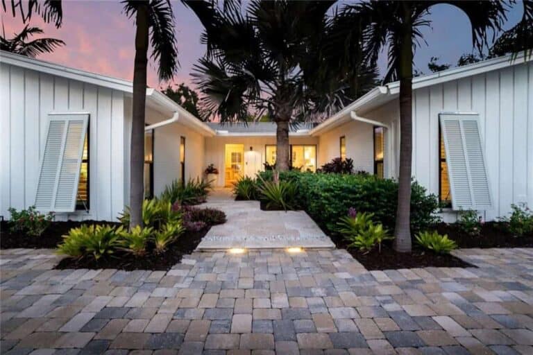Princes Gate Homes in Siesta Key, FL. - House