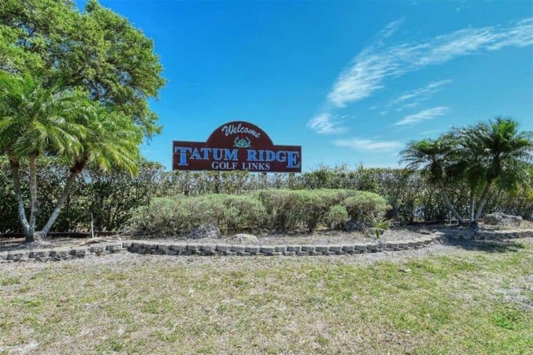 Racimo Ranches Homes in Sarasota, FL. - Tatum Ridge Golf Links Sign