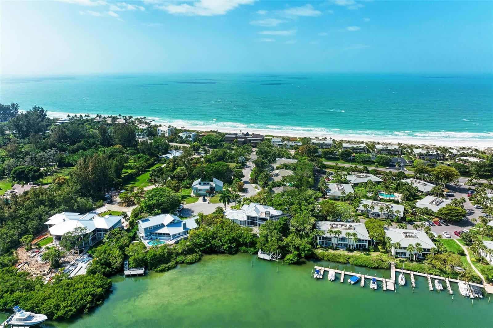 Recinata Homes For Sale in Longboat Key, FL.