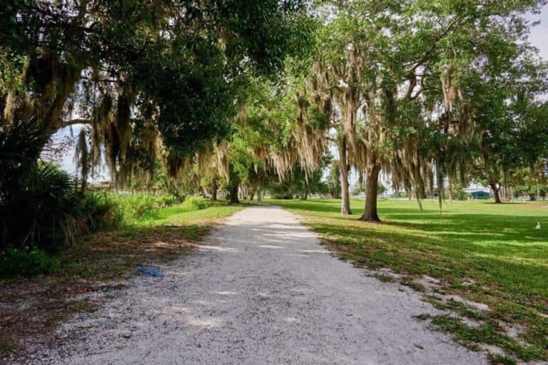 Twin Lakes Park - Jogging Path
