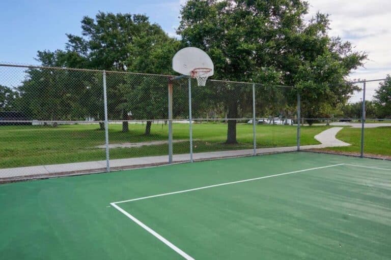 Twin Lakes Park - Basketball Court