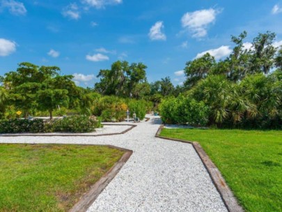 Riva Trace Homes in Bradenton, FL. - Walking Path