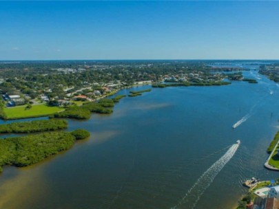 Royal Palm Harbor Homes in Siesta Key, FL. - Intracoastal Waterway