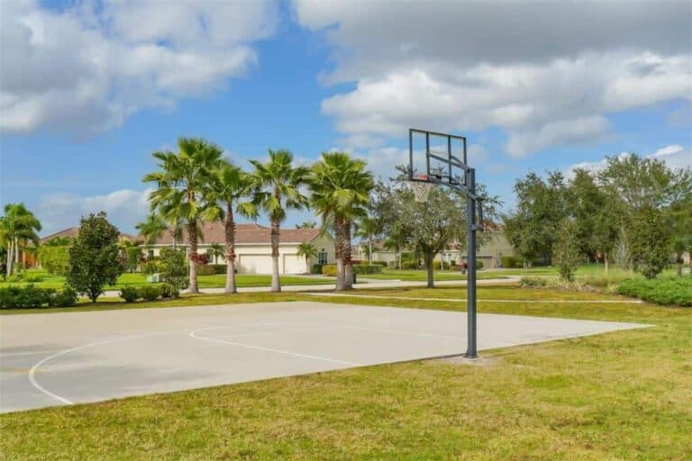 Rye Wilderness Homes in Bradenton, FL. - Basketball Court
