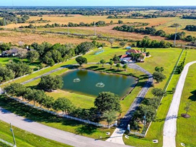 Saddle Oak Estates Homes in Sarasota, FL. - Farm Aerial