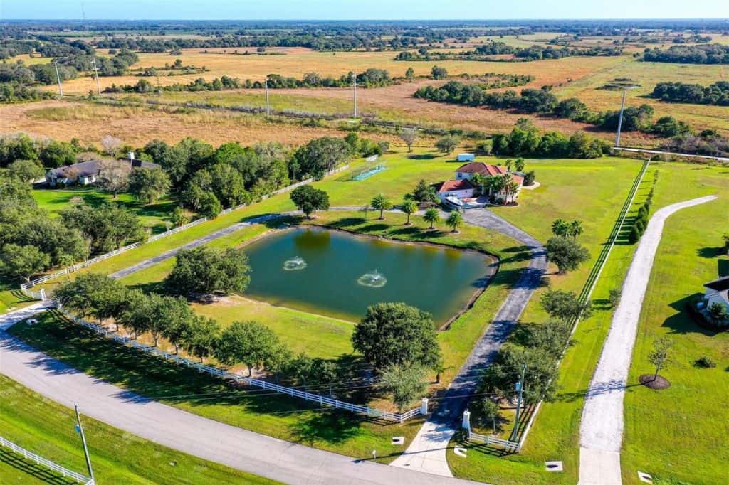 Saddle Oak Estates Homes in Sarasota, FL. - Farm Aerial