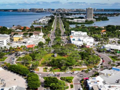 Saint Armands Key Homes in Sarasota, FL. - Saint Armands Circle Aerial