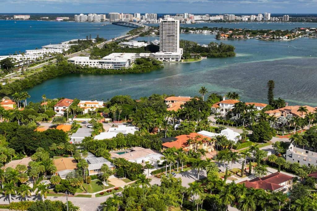 Saint Armands Key Homes in Sarasota, FL. - Waterfront Homes Aerial