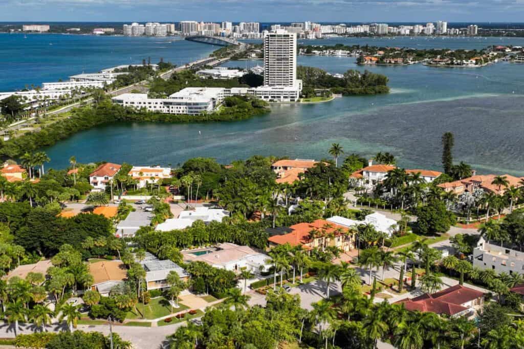 Saint Armands Key Homes For Sale in Sarasota, FL.