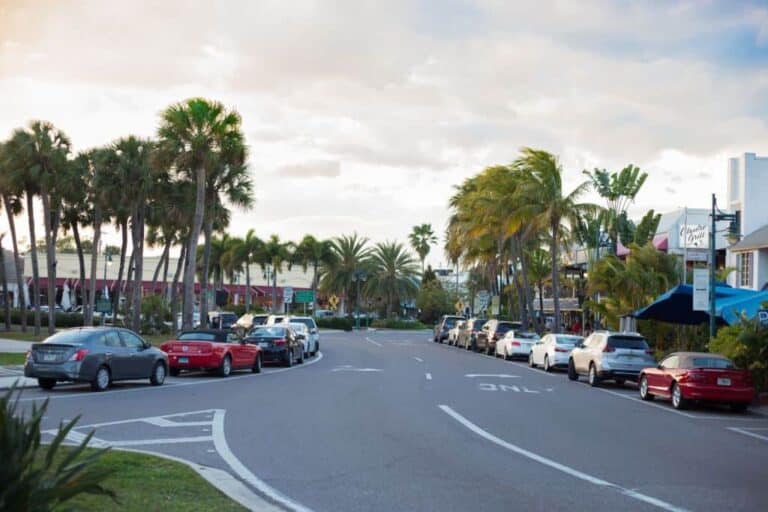 Saint Armands Key Homes in Sarasota, FL. - The Circle Road