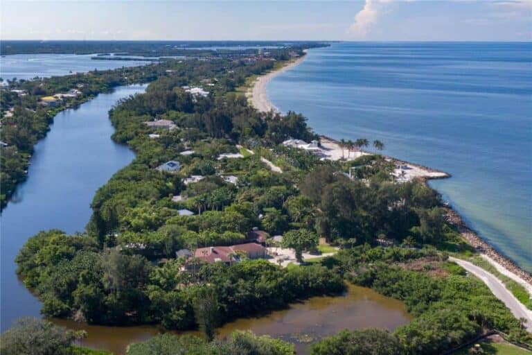 Sanderling Club Homes in Siesta Key, FL. - Aerial