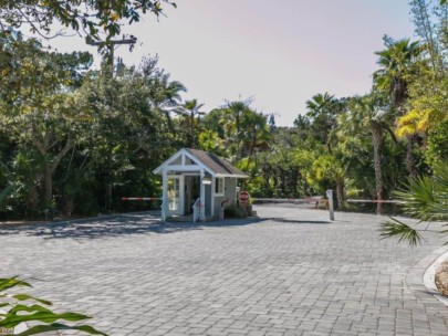 Sanderling Club Homes in Siesta Key, FL. - Gated Entry