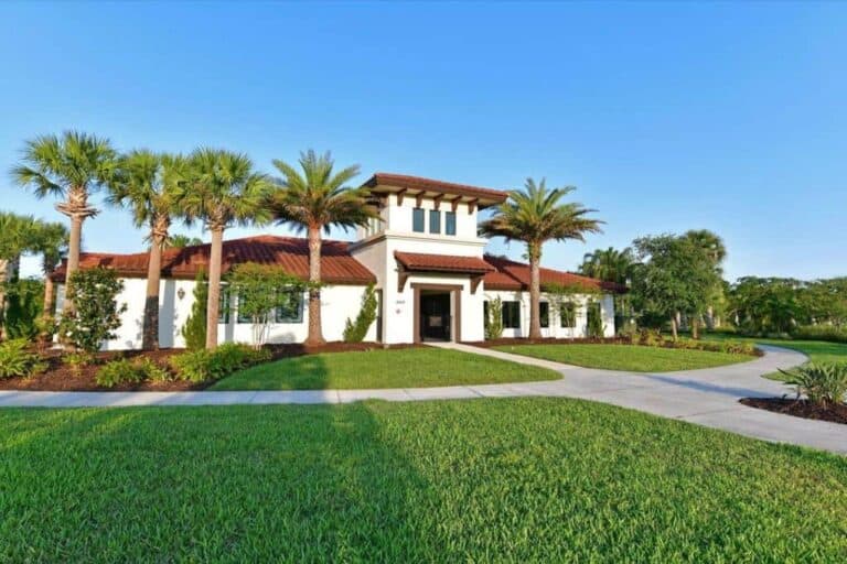 Savanna Homes in Lakewood Ranch, FL. - Clubhouse Exterior