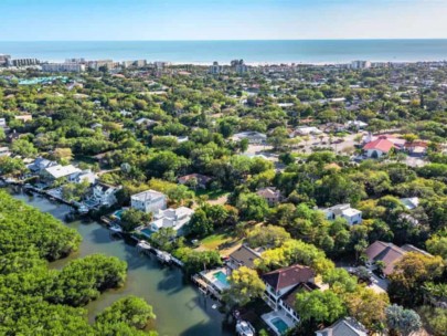 Siesta Cove Homes in Siesta Key, FL. - Aerial