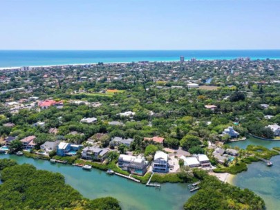 Siesta Cove Homes in Siesta Key, FL. - Aerial