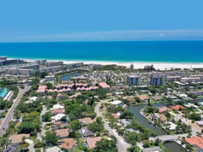 Siesta Estates Homes in Siesta Key, FL. - Beach Aerial