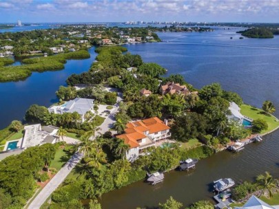 South Cocoanut Bayou Homes in Siesta Key, FL. - Aerial