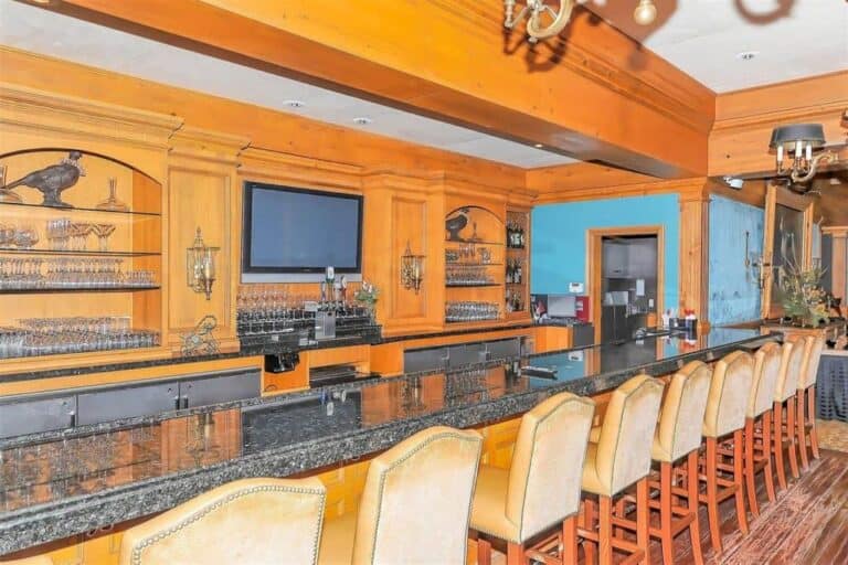 The Oaks Club Homes in Osprey, FL. - Bar